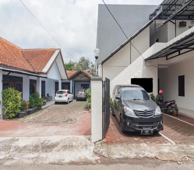 Hotel Tw Penginapan Syariah Cianjur Exterior foto